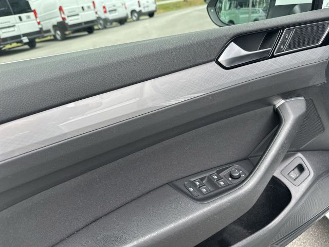 Passat Variant 2.0 TDI Business NAVI RFK LED SIT