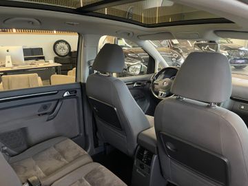 Volkswagen Touran Highline *PANO*SHZ*NAVI*PDC*TEMPOMAT*