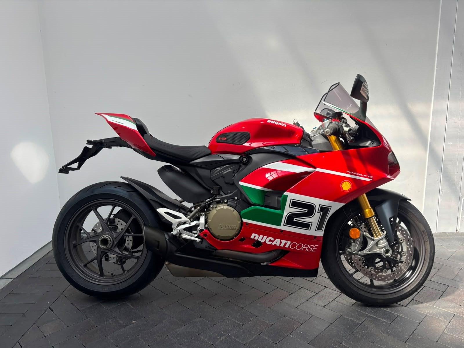 Ducati Panigale V2 Bayliss Edition