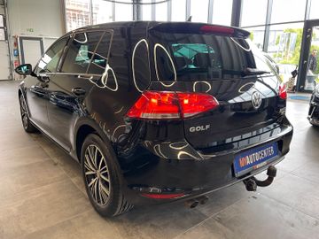 Volkswagen Golf VII Lim. Allstar BMT 4Motion *STHZ*AHK*KAM*