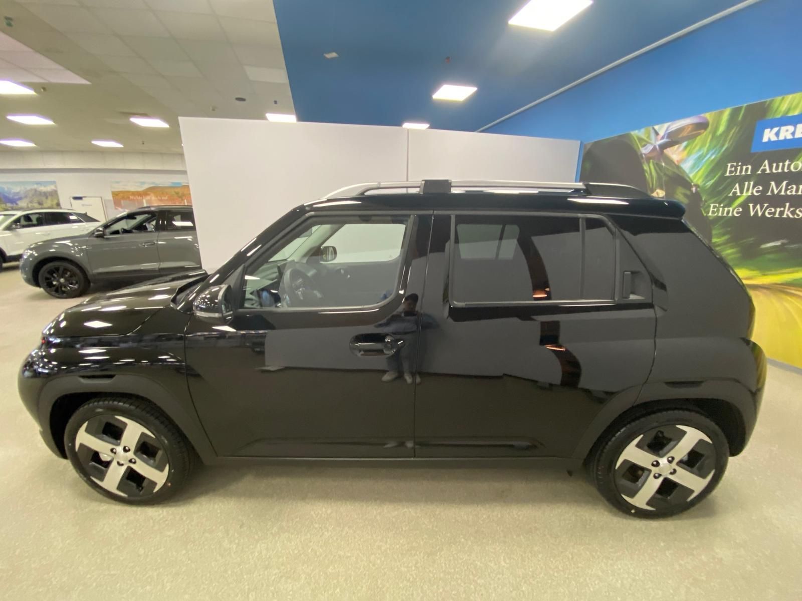 Fahrzeugabbildung Hyundai INSTER Elektro 85 kW APP+KLIMA+ACC+KAMERA+17"Alu