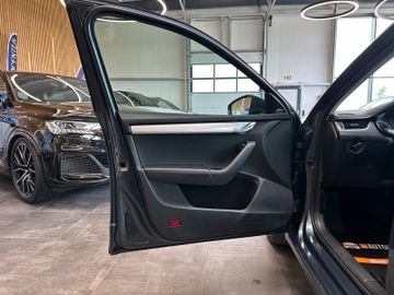 Skoda Octavia *PANO*SitzStandLenkradHZ*ACC*AHK*NAVI*