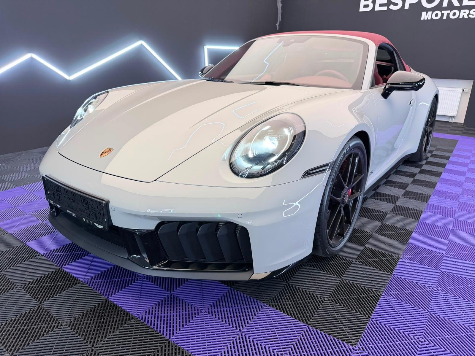 Porsche 992 Carrera 4 GTS Cabriolet- Lift- Burmester