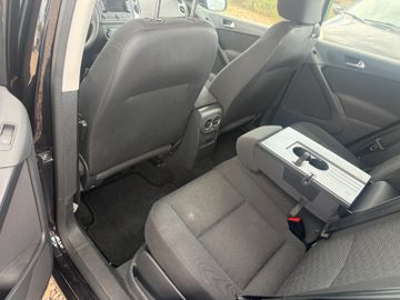 Volkswagen Tiguan - 9