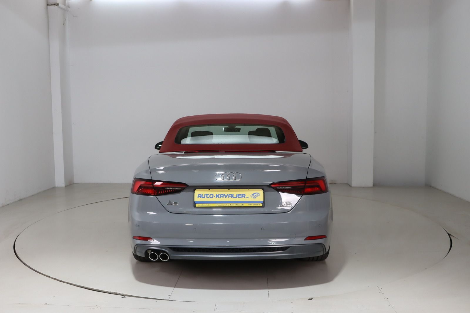 Fahrzeugabbildung Audi A5 Cabriolet 3.0 TDI Quattro S-line