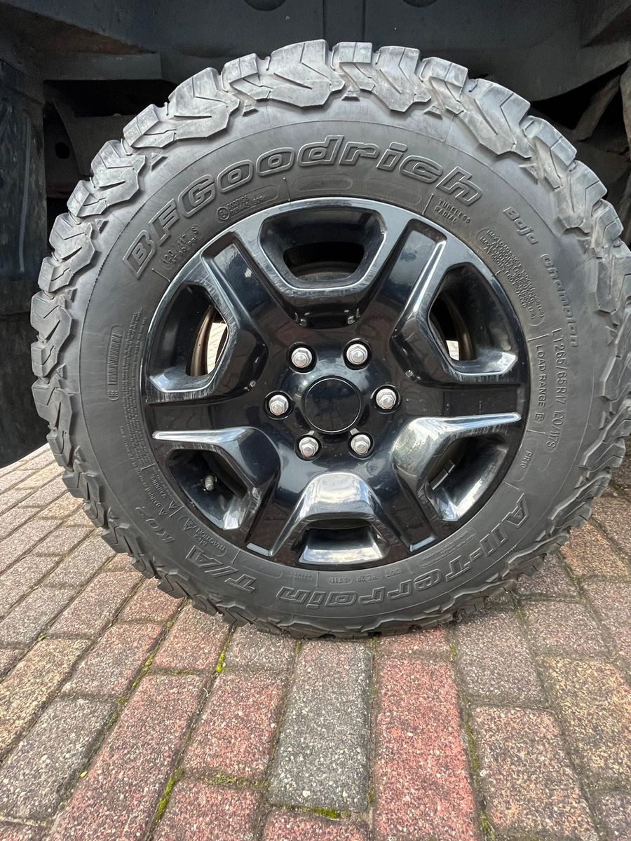 Fahrzeugabbildung Ford Ranger Limited Doppelkabine 4x4/AirSuspension