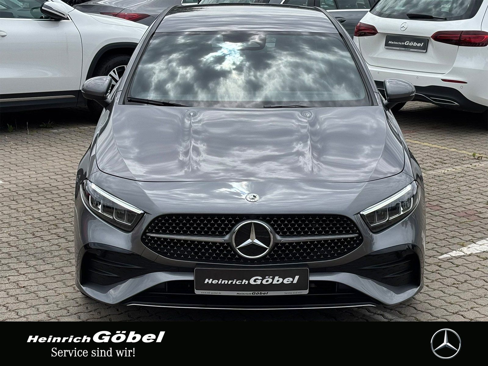 Fahrzeugabbildung Mercedes-Benz A 200 AMG*TOTWINKEL*KAMERA*DISTRONIC*AMBIENTEBEL