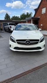 Mercedes-Benz A 250 4MATIC Urban DCT Urban - Mercedes-Benz A 250 in Gelsenkirchen