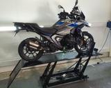 BMW R 1300 GS Einzigartige Folierung und Ausstattung - BMW Motorräder in Kassel
