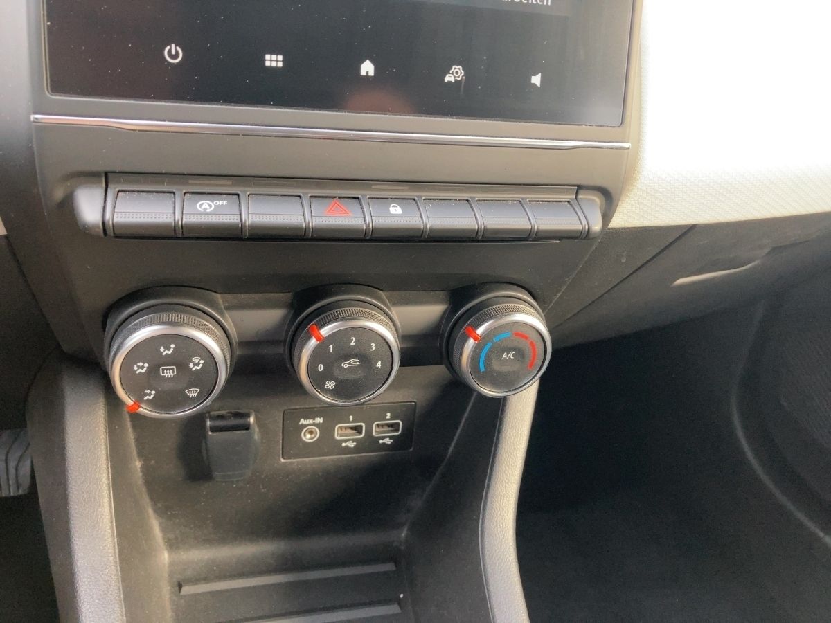 Renault Clio - Bild 17