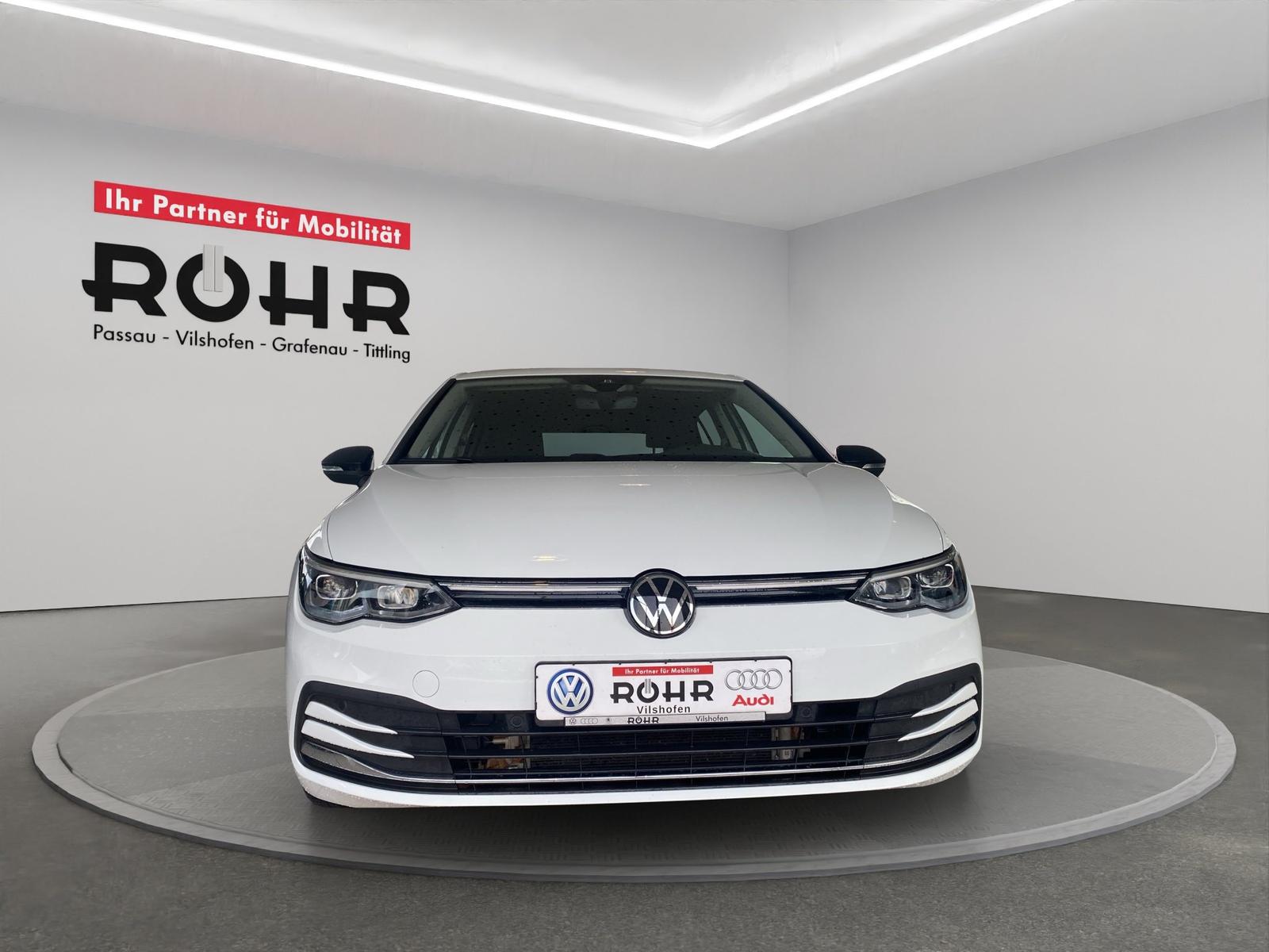 Volkswagen Golf VIII Life (NAVI.SHZ.PDC.ACC.AHK.DAB) 2.0 TD
