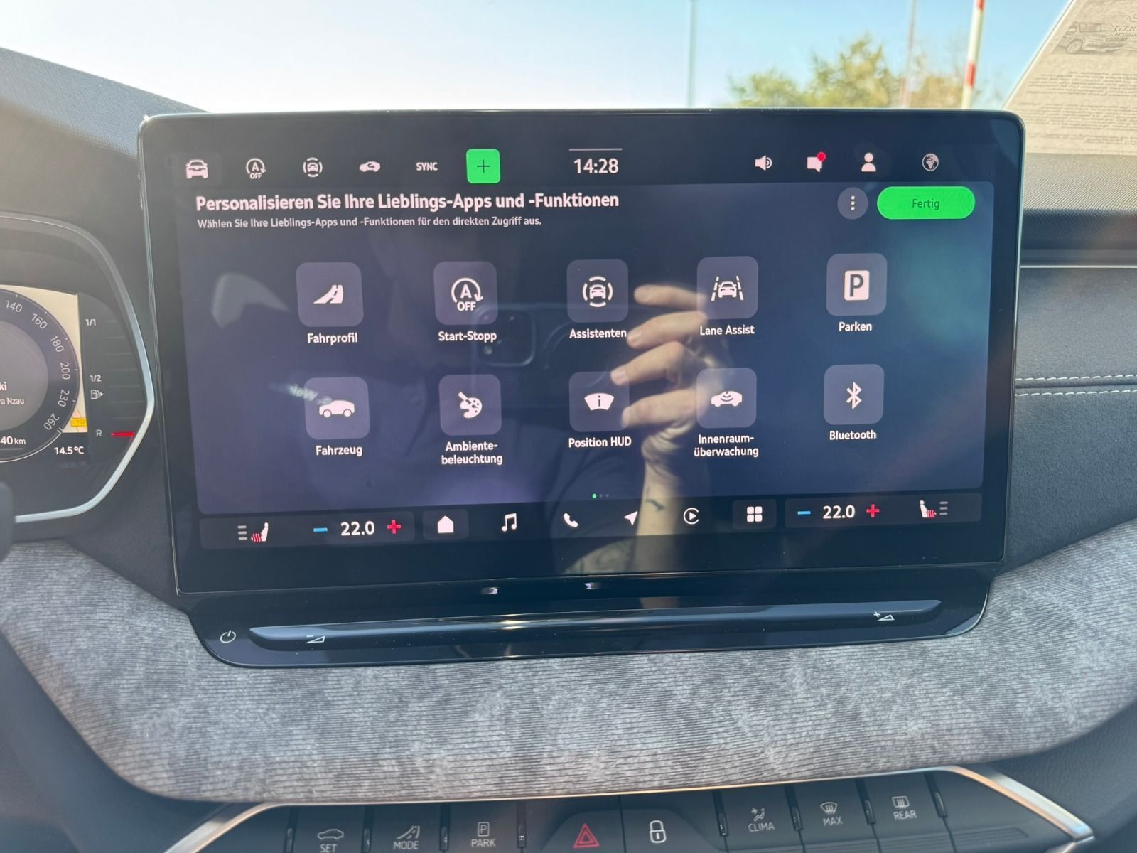 Fahrzeugabbildung SKODA Octavia Combi Tour 2,0 TDI 110kW 7-Gang-DSG