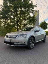 Volkswagen Passat Alltrack Variant 2.0 TDI... - gebrauchte VW Passat Alltrack aus dem Jahr 2012