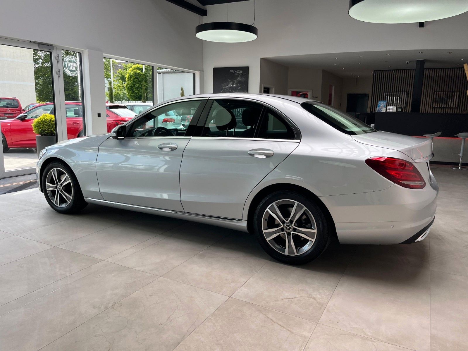 Fahrzeugabbildung Mercedes-Benz C 180 CGI Avantgarde*Schiebedach*LED*Navi*PDC*