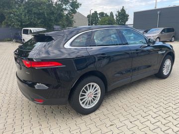 Jaguar F-Pace - 4