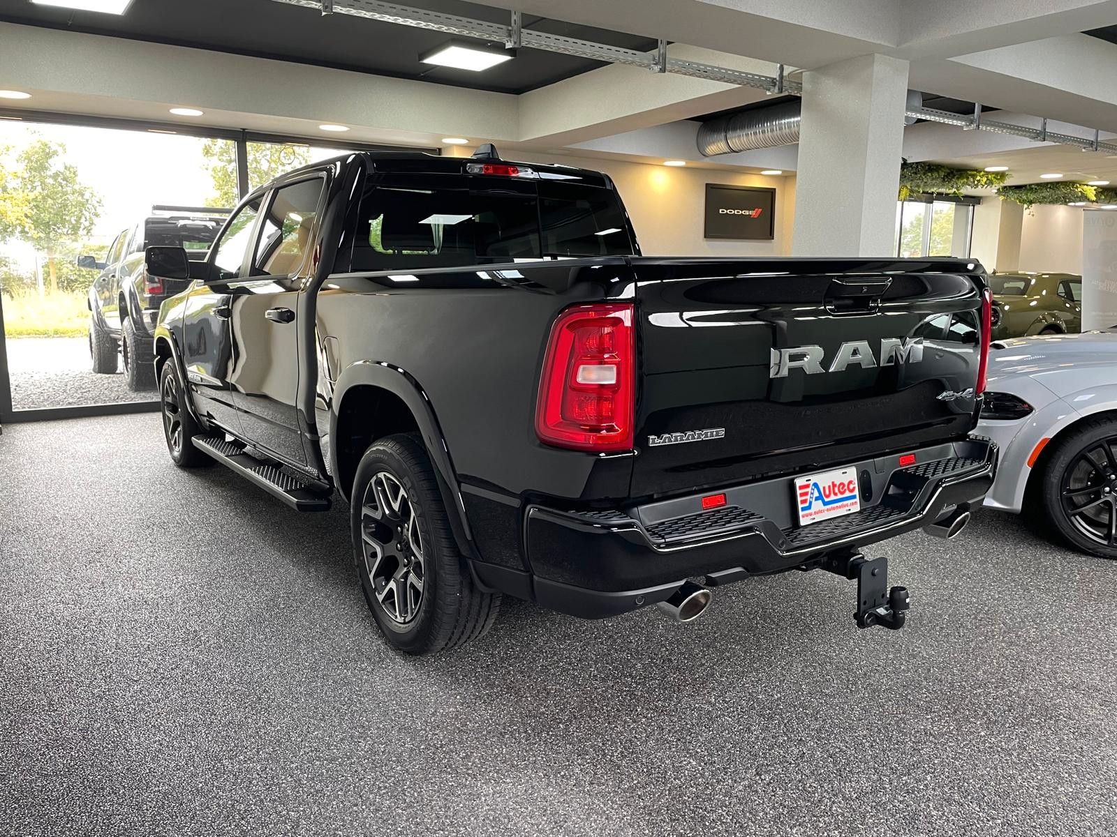 Fahrzeugabbildung Dodge 2025 LARAMIE SPORT 3.0L HURRICANE-BAK REV.-VFW