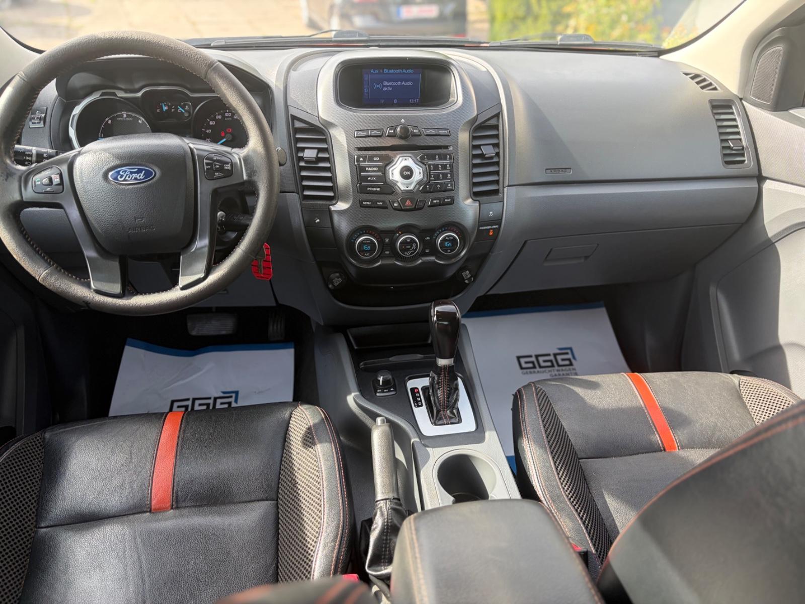 Ford Ranger Wildtrak Double Cab 3.2 TDCi 5 cyl. 200 ch BVA 4x4 / Attelage 3,35 t / Cuir / GPS / Caméra de recul
