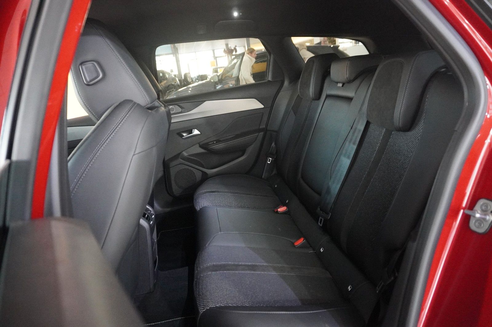 Fahrzeugabbildung Peugeot 308 SW 1.5D GT SPORT NAVI/LED/KAMERA/VIRT./DAB+