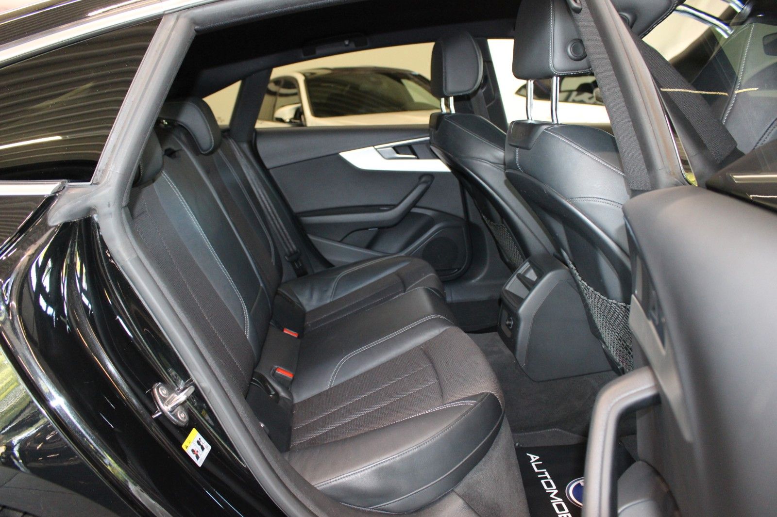 Fahrzeugabbildung Audi A5 2.0 TDI S Line Sportpaket 1.Hand+Keyless-Go