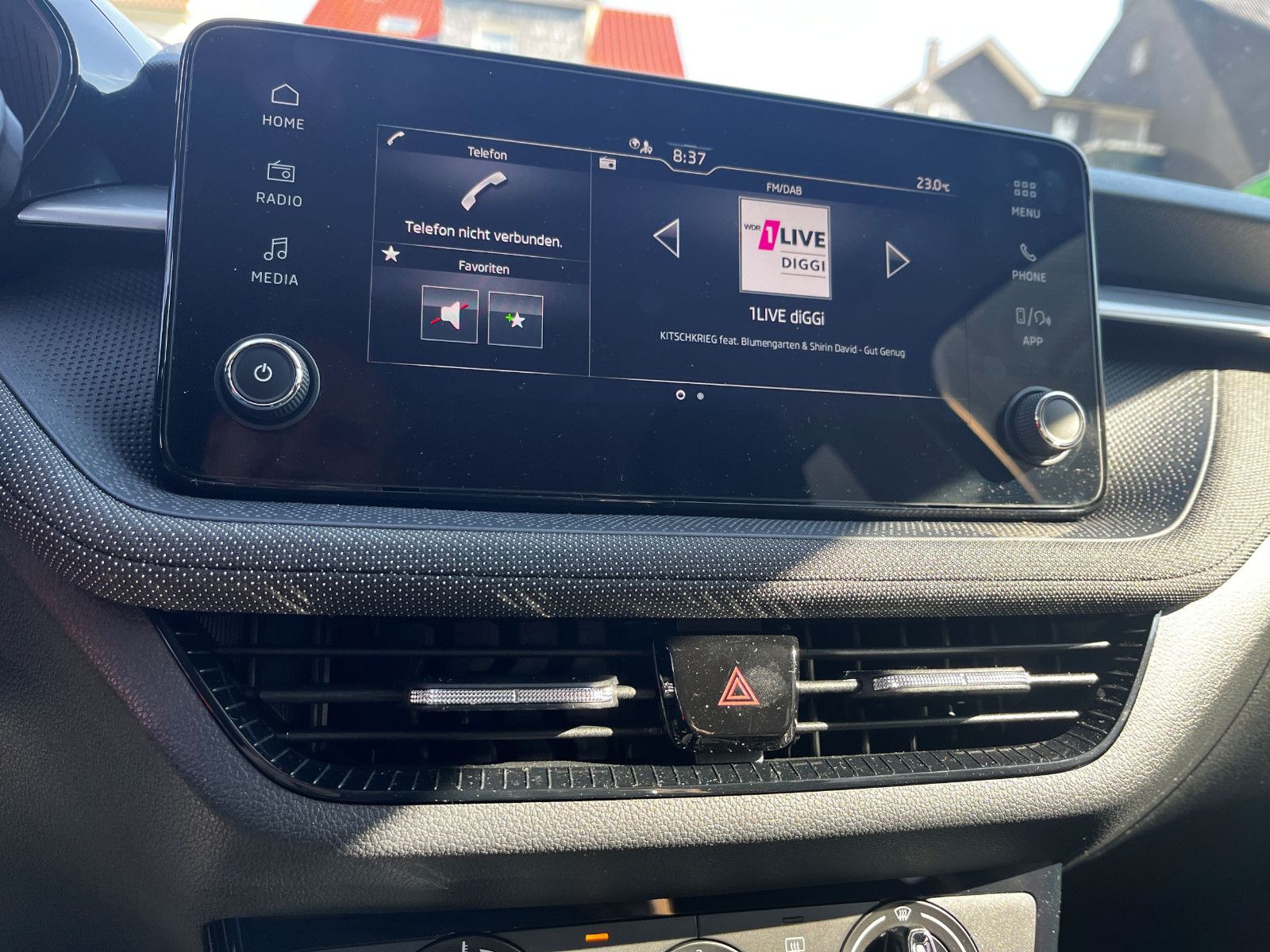 Fahrzeugabbildung SKODA Fabia Selection DSG ALU PDC DAB BT ALLSEASON