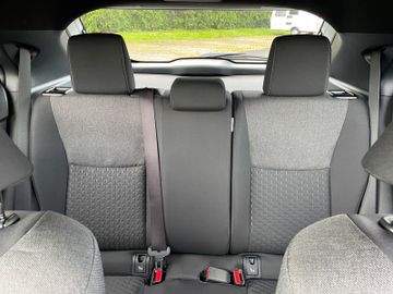 Toyota Yaris Cross 1.5 Hybrid Teamplayer *BLIS*PDC*SHZ*