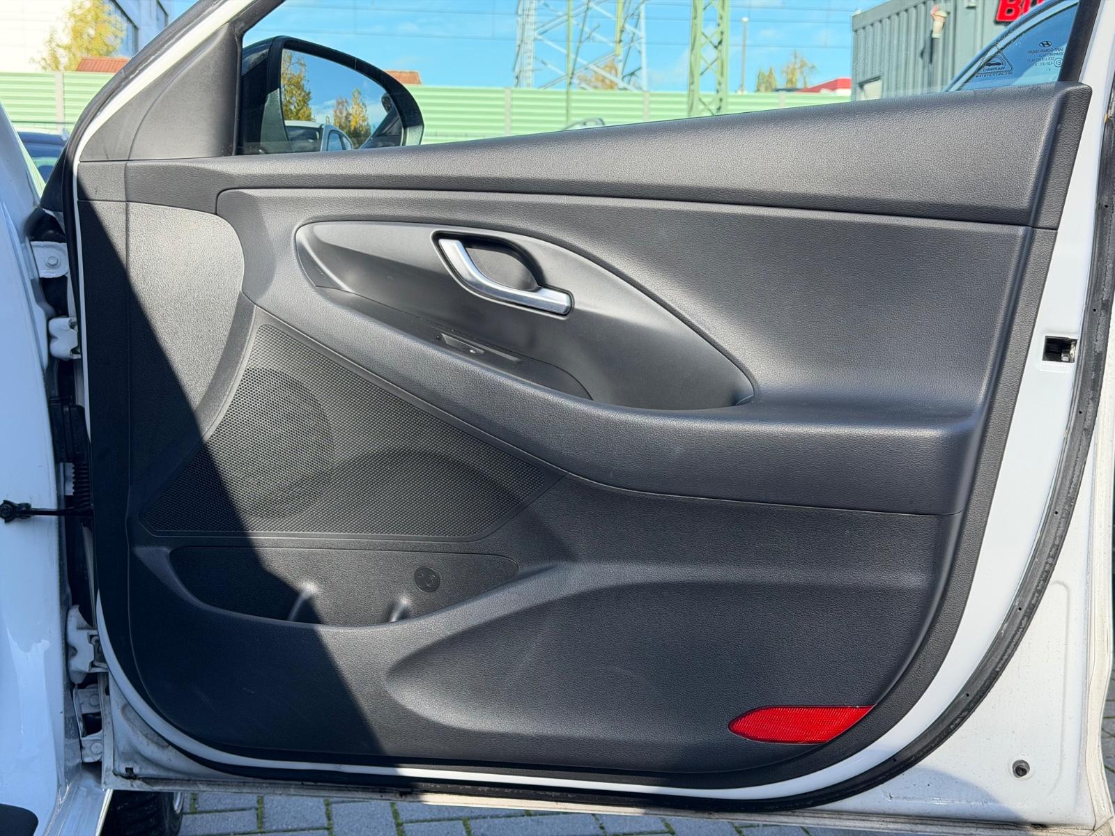 Hyundai i30 Fastback N Line Hybrid*SDACH*LED*APPLECAR
