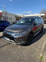 Mitsubishi Plug-in Hybrid Outlander 2.4 Plus - Mitsubishi Plug-in Hybrid Outlander von privat