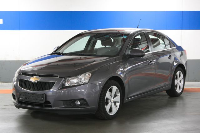 Chevrolet Cruze LT 1,8i Aut. NAVI Gewährleistung TÜV neu!