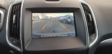 Fahrzeugabbildung Ford S-MAX Titanium