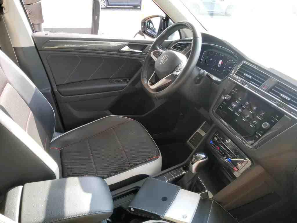 Volkswagen Tiguan 2.0 TDI Urban Sport Matrix+AHK+Sound+ACC+, миниатюра 6