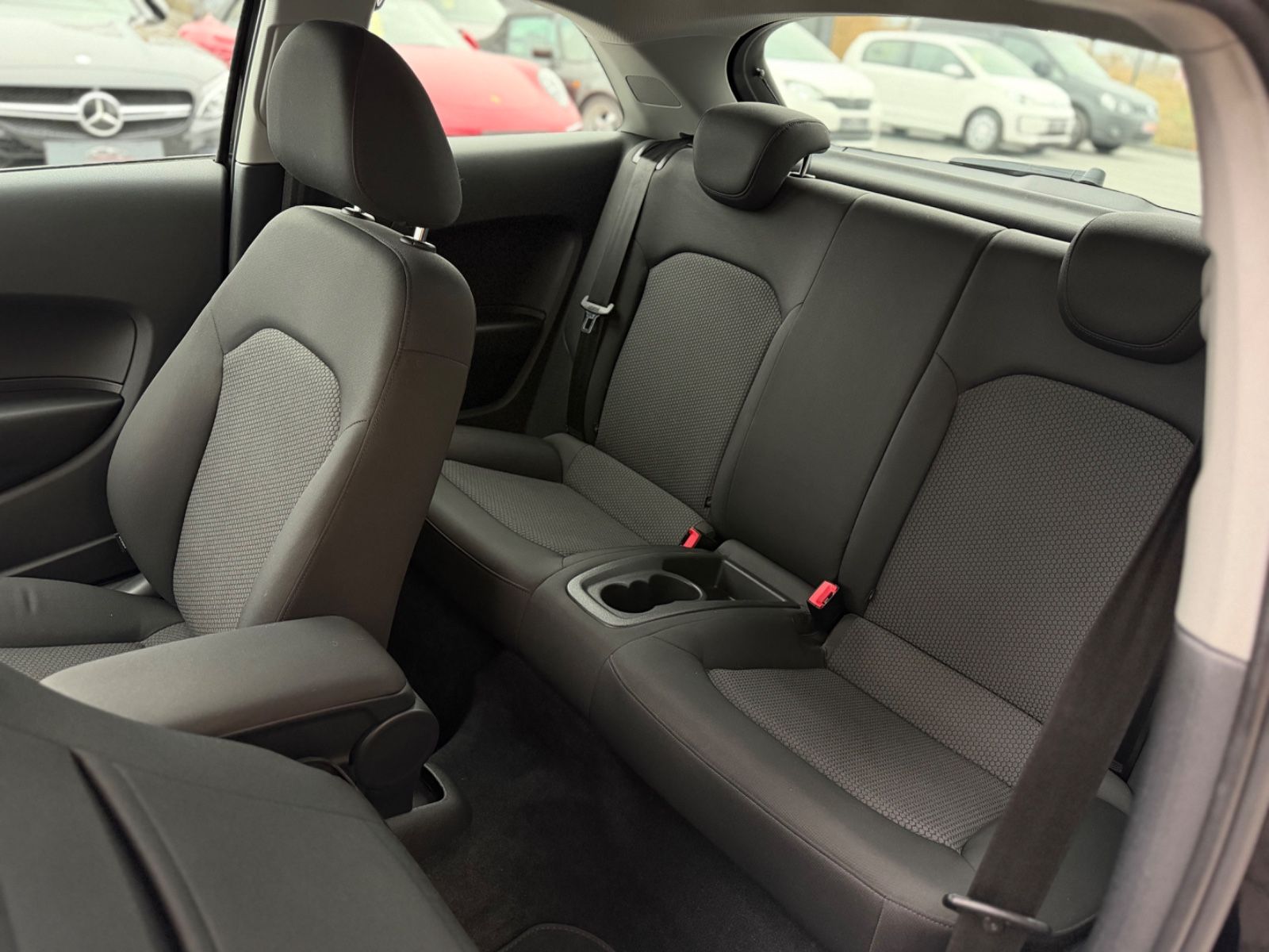 A1 attraction 1.2 TFSI Navi Sitzh. Tüv Neu