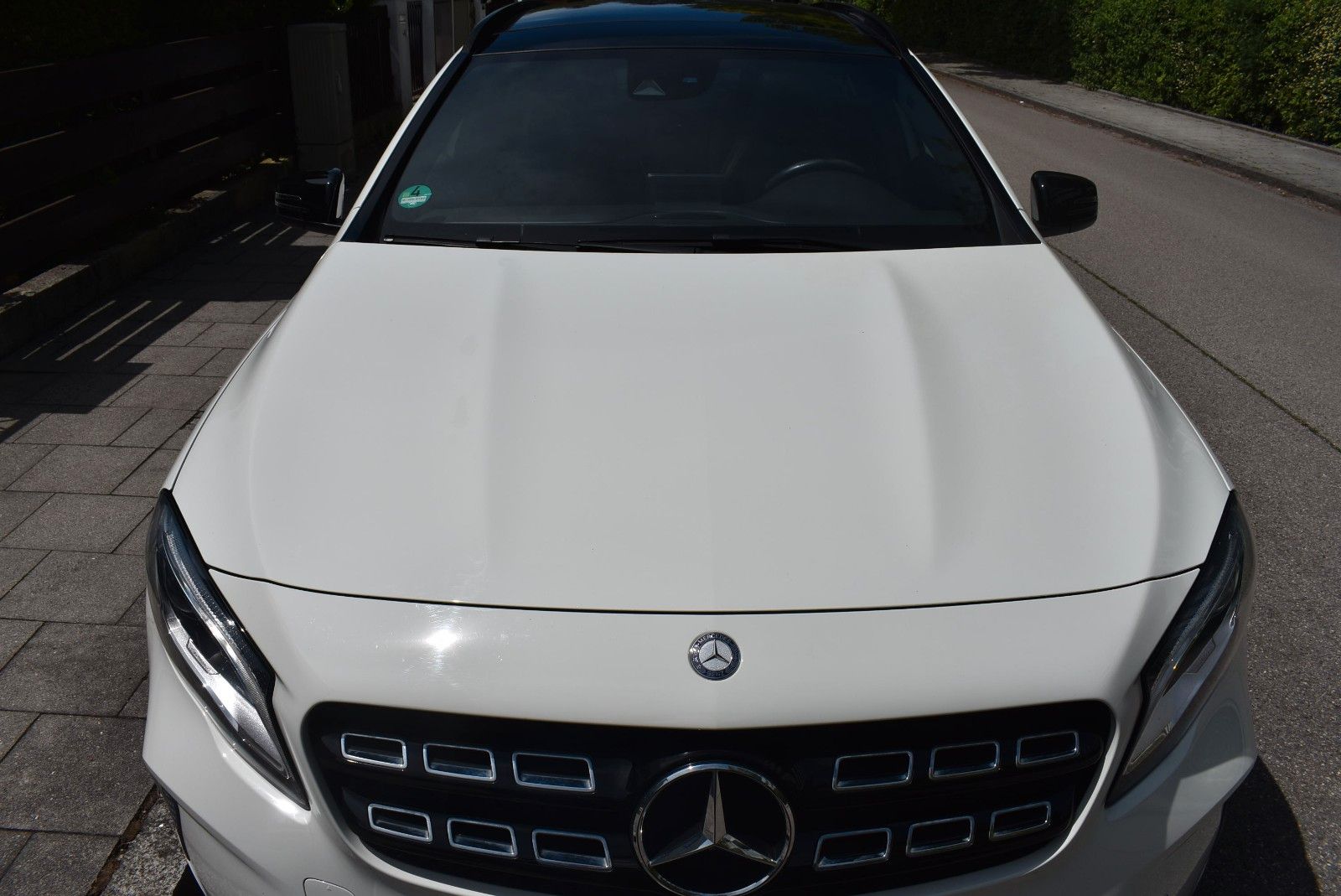 MERCEDES-BENZ GLA 180 | Automatik | Night-Paket | 60.000 km