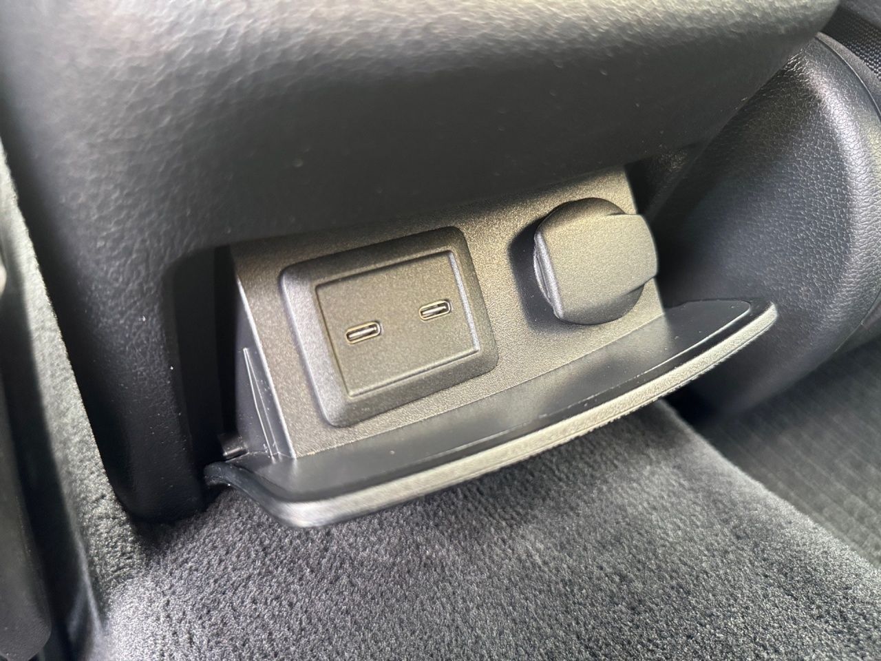 Fahrzeugabbildung Mercedes-Benz E 200 d T AMG+NIGHT+AMBIENTE+CARPLAY+EL.HECKKL++
