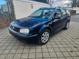 Volkswagen Golf 4 Kombi TÜV NEU erst 93 TKM - Volkswagen Golf aus 2003: Kombi