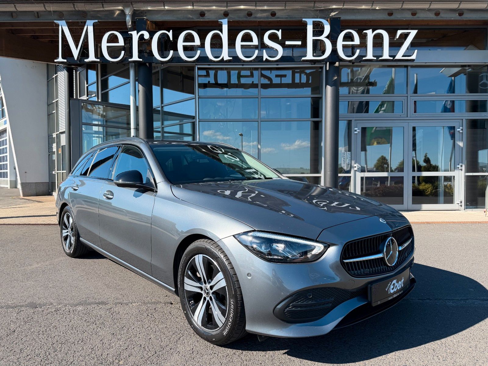 Fahrzeugabbildung Mercedes-Benz C 220d T 4M Avantgarde+AHK+Distr+360+Night