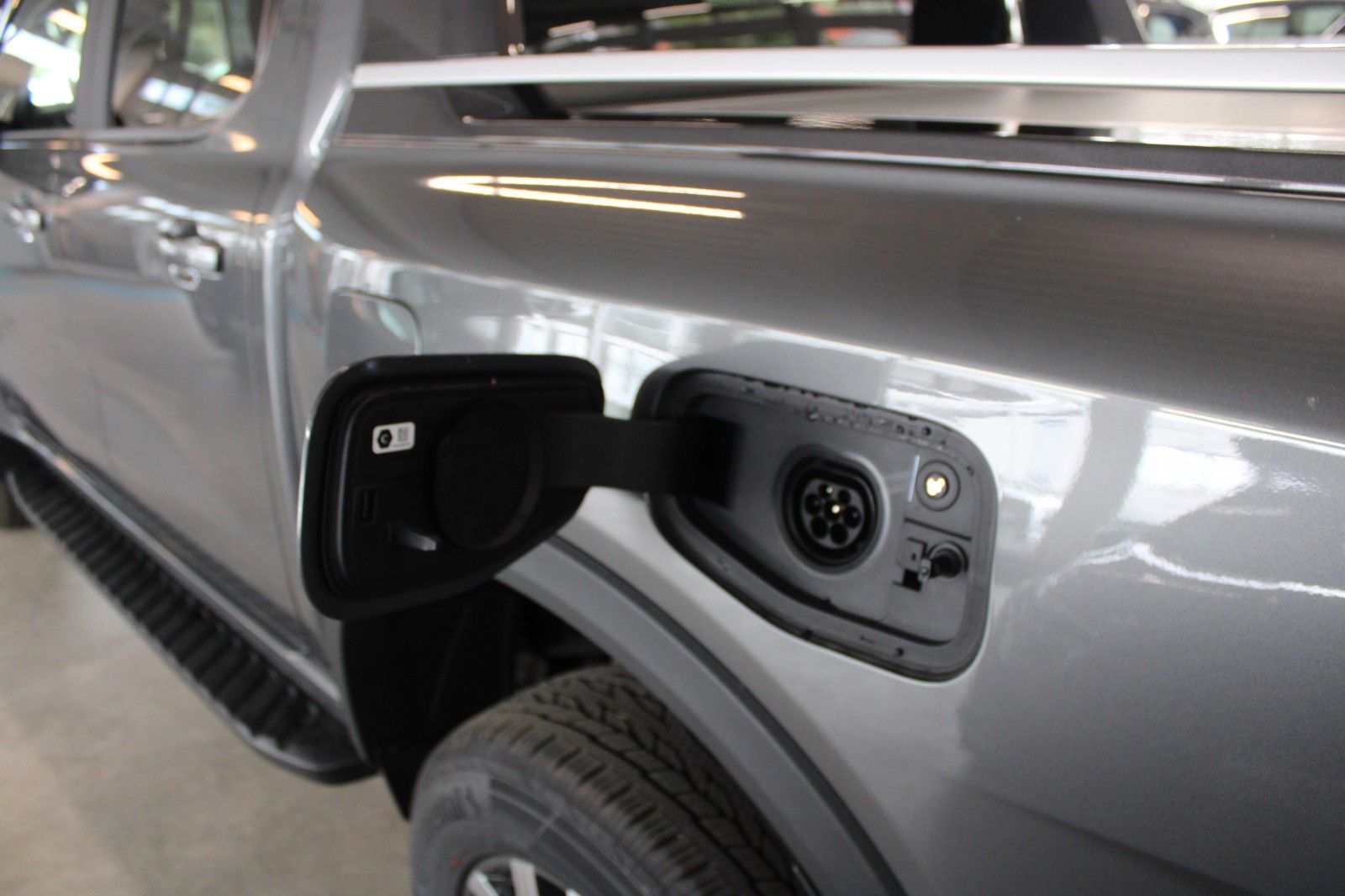 Fahrzeugabbildung Ford Ranger Wildtrak PHEV Aut. AHK LED TECHNOLOGIE P.