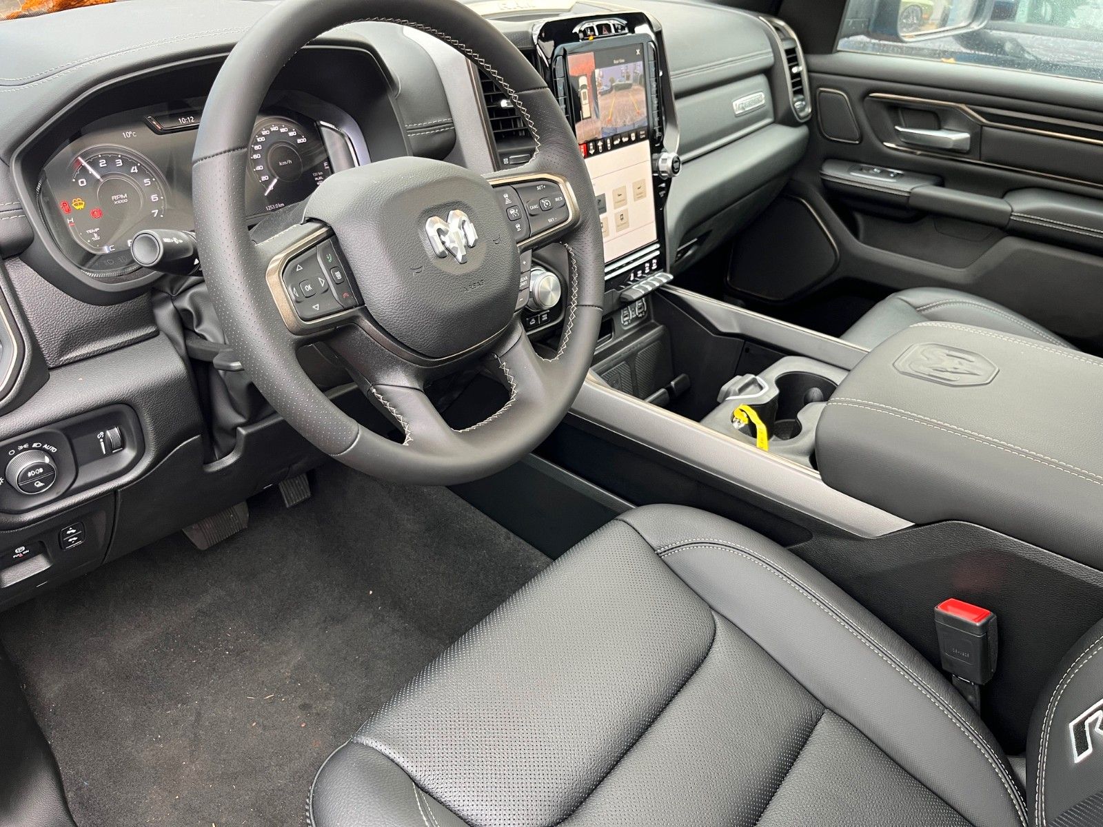 Fahrzeugabbildung Dodge RAM 1500 Crew Cab Rebel Night 3.6