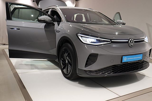 ID.4 Pure 125kW Wärmep.IQ.LIGHT KAMERA Winterr.