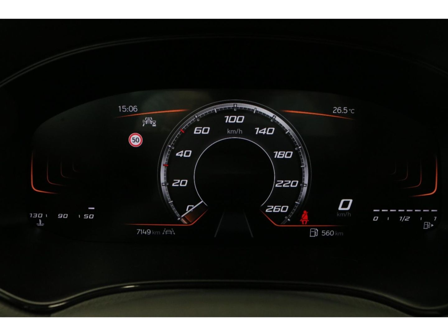 Fahrzeugabbildung SEAT Arona Road Edition Navi Tempomat SHZ PDC LED