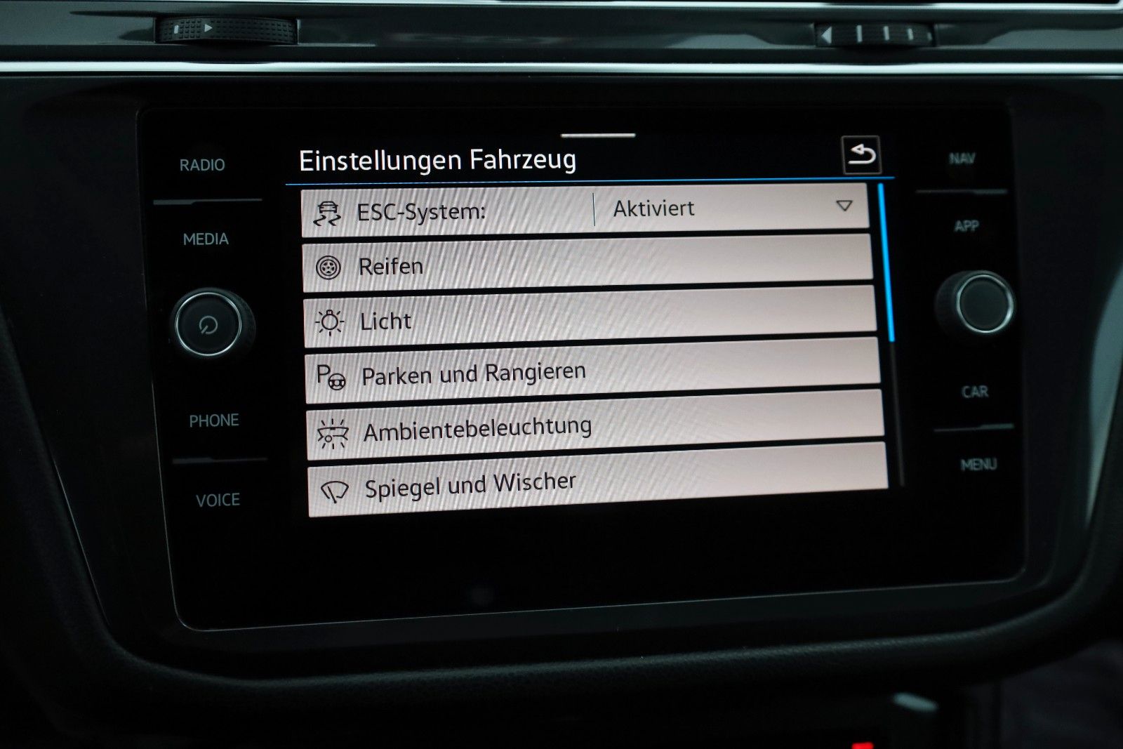 Fahrzeugabbildung Volkswagen Tiguan Allspace Move 4Motion,Navi,LED,Kamera,ACC