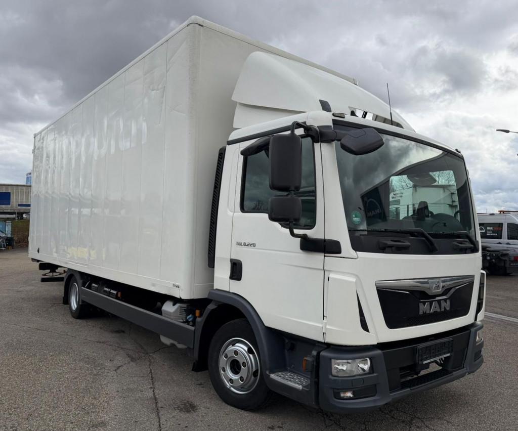 MAN TGL 8.220 4x2 BL Möbelkoffer Alu AHK Klima