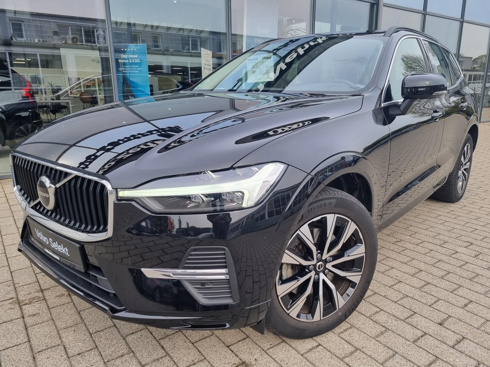 Fahrzeugabbildung Volvo XC60 B4 Diesel Core 'Anhängerkupplung'
