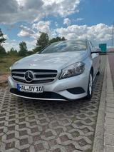 Mercedes-Benz Mercedes W176 A -180 2014 Automatik - Mercedes-Benz A 180 in Halle