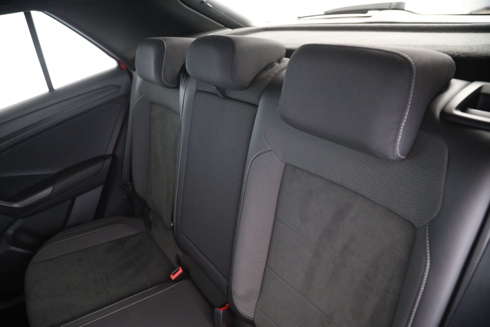 Volkswagen T-Roc - Bild 13