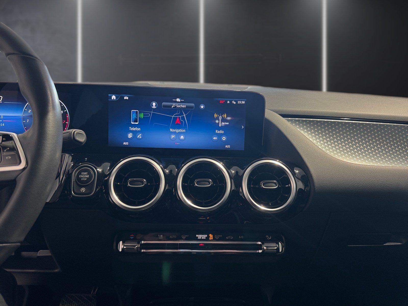 Fahrzeugabbildung Mercedes-Benz GLA 200*AHK*Totwinkel*Kamera*LED*Winterpaket