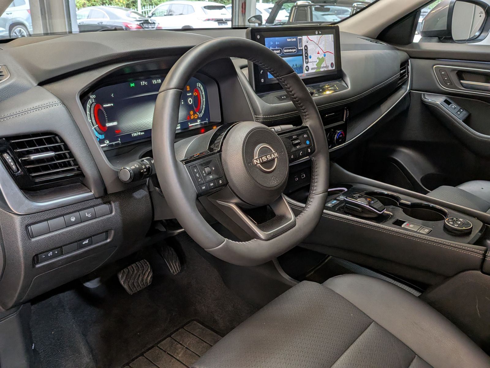 Fahrzeugabbildung Nissan X-Trail 1.5 e-Power e-4 Tekna Bose HUD LED+ 20"