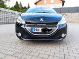 Peugeot 208 1.6 Allure 120 VTi Allure - Peugeot 208 von privat