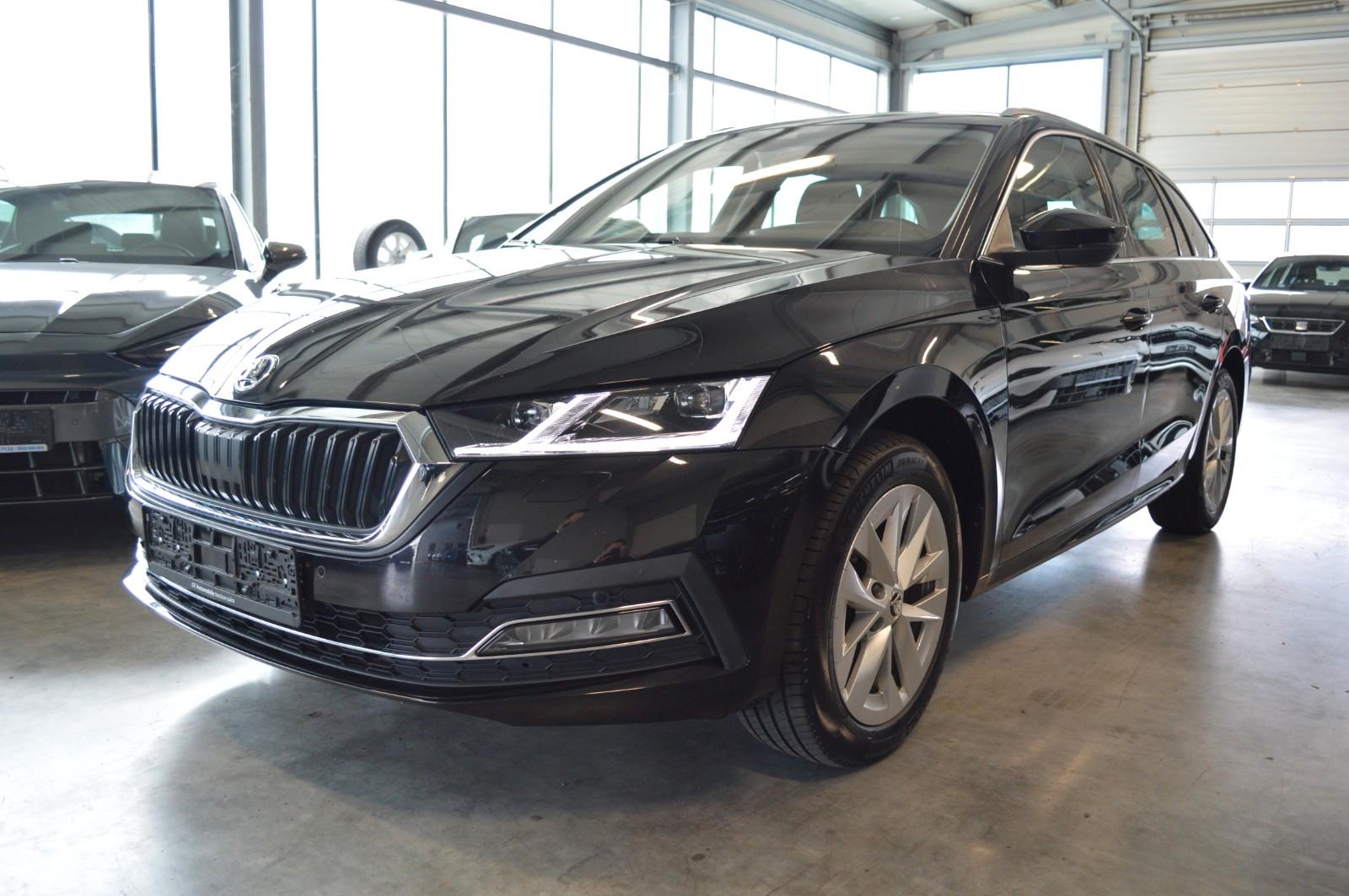 Skoda Octavia 1.5 TSI DSG Combi Style LED|HuD|NAVI|AHK