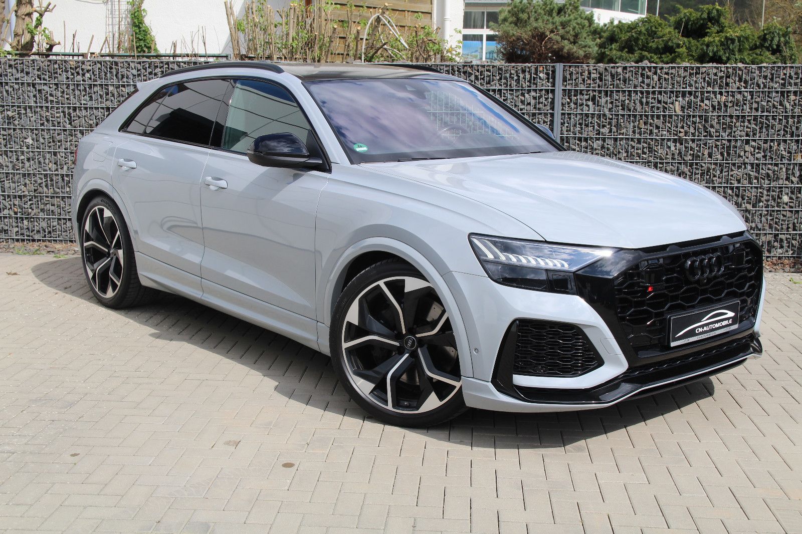 AUDI RSQ8 RS Q8 4.0 TFSI quattro Akrapovic B&amp;O