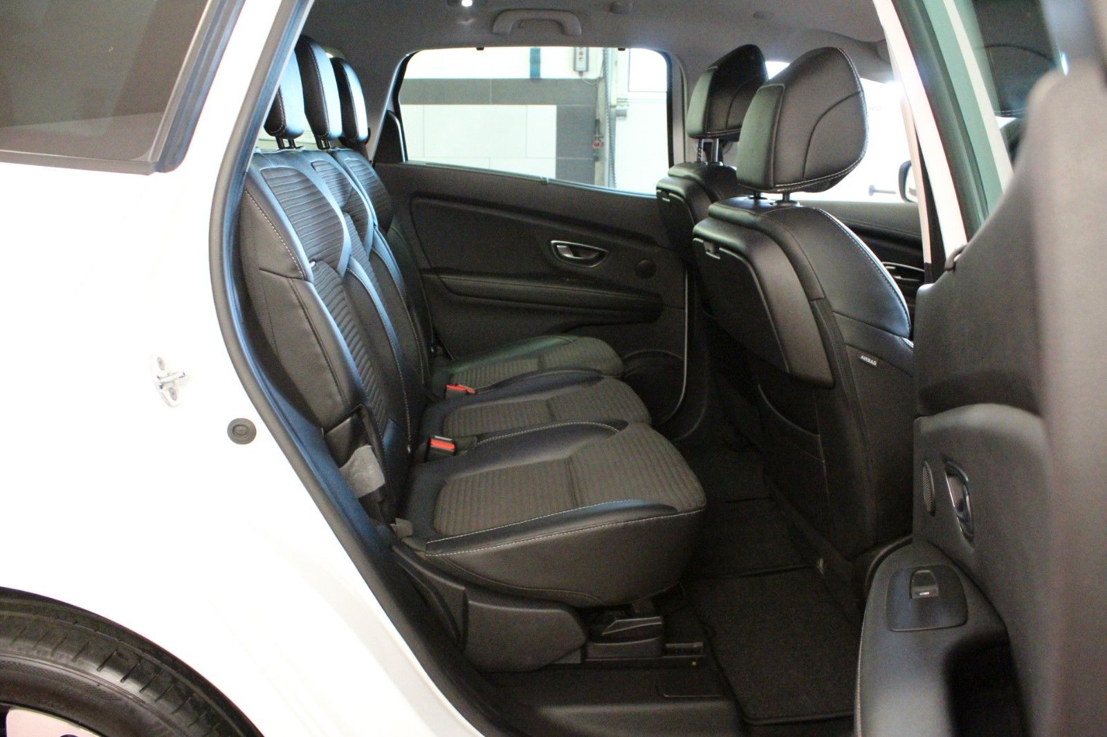 Fahrzeugabbildung Renault Grand Scenic dCi160 EDC*Bose Edition*7-Sitzer*